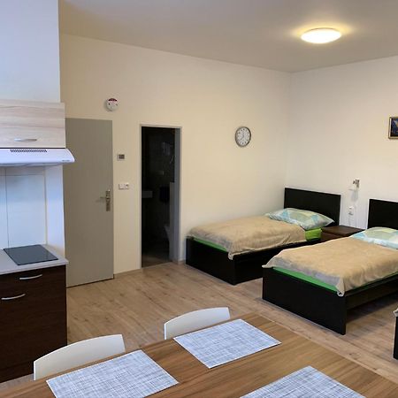 Apartements Studio 964 Líbeznice 外观 照片