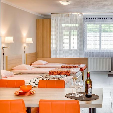 Apartements Studio 964 Líbeznice 外观 照片
