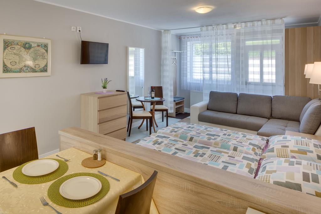 Apartements Studio 964 Líbeznice 外观 照片